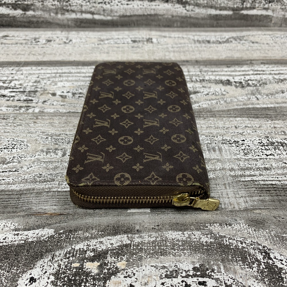 Louis Vuitton Zippy Cloth Fabric Wallet