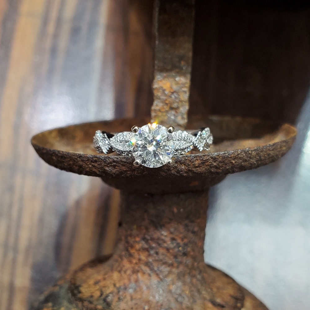 1.34ctw Diamond Twisted Shank Engagement Ring