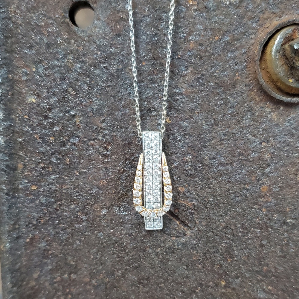 Simon G TP221 18K .40ctw Diamond Necklace