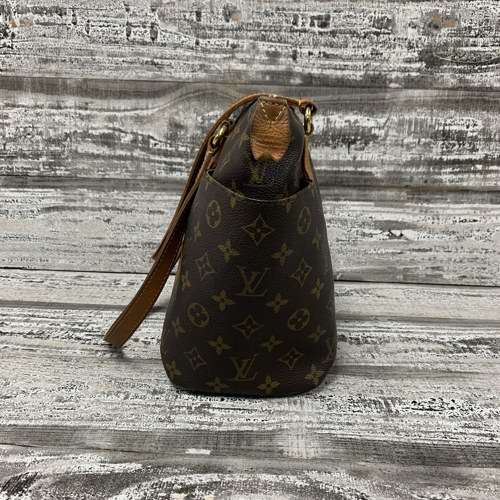 Louis Vuitton Very Chain Bag Monogram Leather at 1stDibs  lv very chain bag,  louis vuitton clearance, black louis vuitton purse