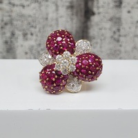 18K Diamond Flower Design Ring