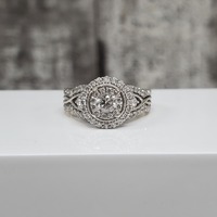 14K 1.00ctw Diamond Cluster Ring