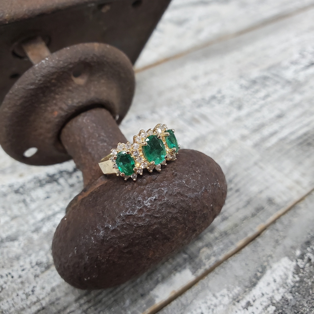 14K Diamond and Emerald Ring 