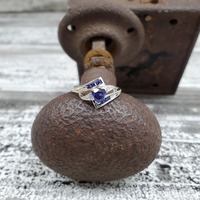 10K .02ctw Diamond and Synthtic Sapphire Ring
