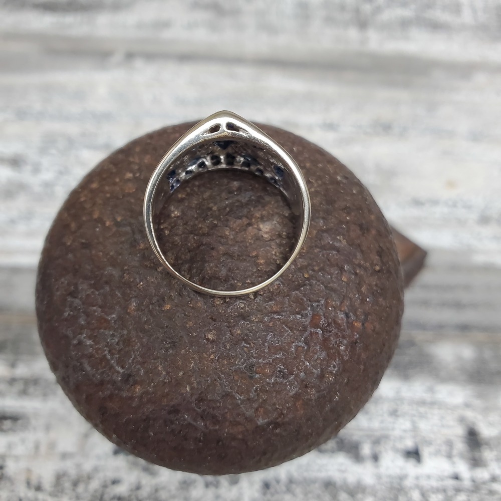 18K .45ctw Diamond + Fancy Shaped Sapphire Ring 