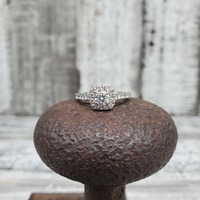 14K 1.10ctw Diamond Engagement Ring 