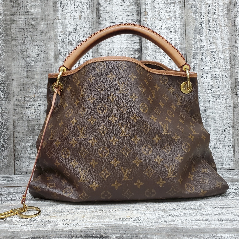 Louis Vuitton Artsy Shopping Bag