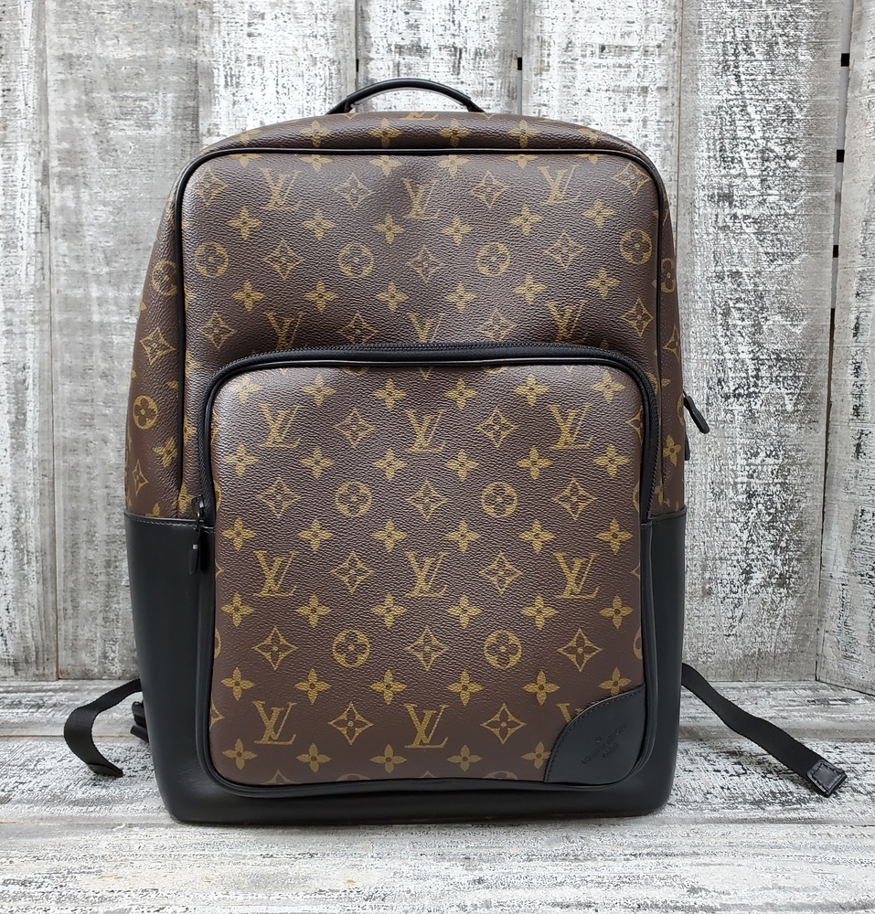 DEAN backpack - Louis Vuitton 🎒 Encuéntrala en nuestra tienda  PROALIENSTORE.COM 🌎✓