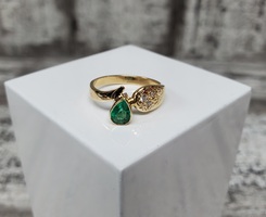 18K Emerald and Diamond Ring 
