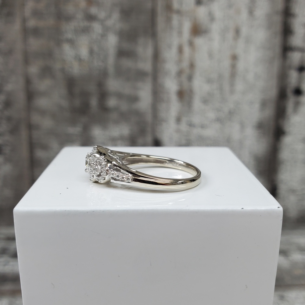 14K .60ctw Diamond Engagement Ring 