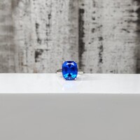 14K Oval Blue Stone Ring