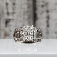 14K Cluster Diamond Ring