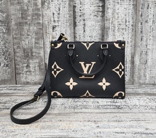 Louis Vuitton On The Go Pm Bag
