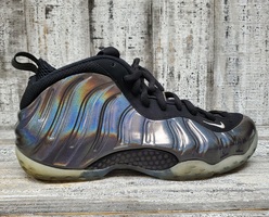 Nike Air Foamposite One Hologram Size 8.5