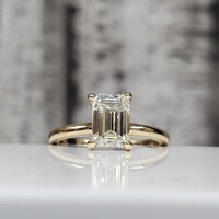 14KBrand New Solitaire Diamond Ring