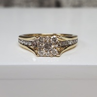 14K Cluster Diamond Ring