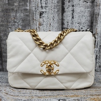 Chanel 19 Cream Lambskin Quilted Medium Bag