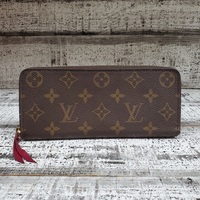 Louis Vuitton Zippy Wallet 