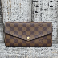 Louis Vuitton Damier Sarah Wallet