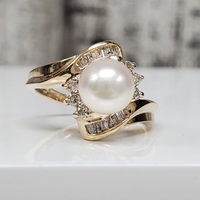 14K Diamond Pearl Ring