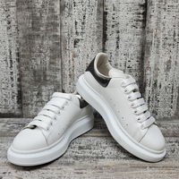 Alexander McQueen Larry Size 37