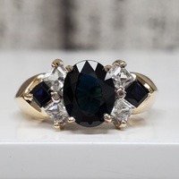 14K White and Blue Sapphires Ring