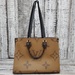 Louis Vuitton MM Onthego