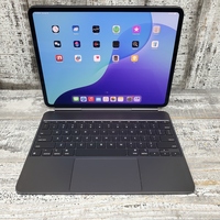 Apple iPad Pro 13-Inch (M4) + Ultra Retina XDR Display+ 512GB + Keyboard