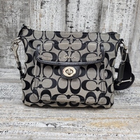 Coach Sigture Shoulder Bag