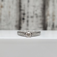 14K Engagement Diamond Ring