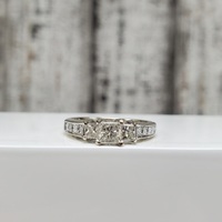 14K .85ctw Diamond Ring