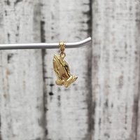 14K Praying Hands Religious Pendant