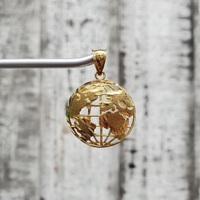 10K Globe Pendant