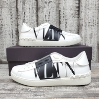 Valentino Sneakers in Box Size 43