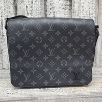 Louis Vuitton Messenger Bag
